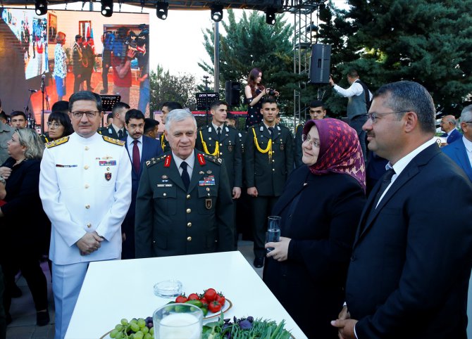 "Azerbaycan'ın sevinci sevincimiz, kederi kederimizdir"