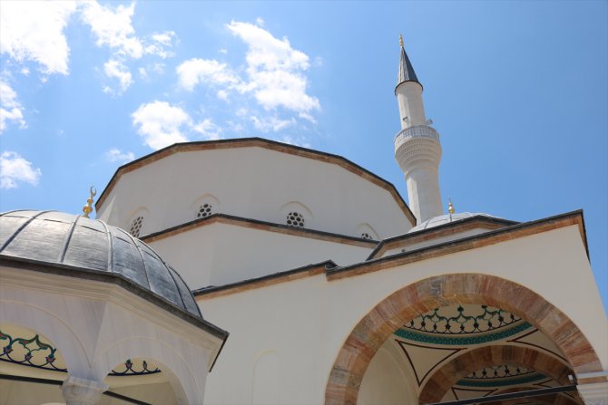 Üsküp Büyükelçisi Kara Ohri'deki Ali Paşa Camisini ziyaret etti
