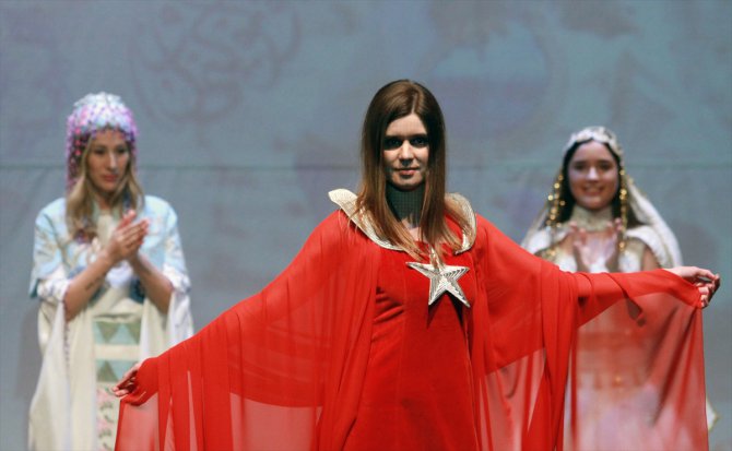 Sırbistan'da Anadolu'nun rengi kıyafetler tanıtıldı