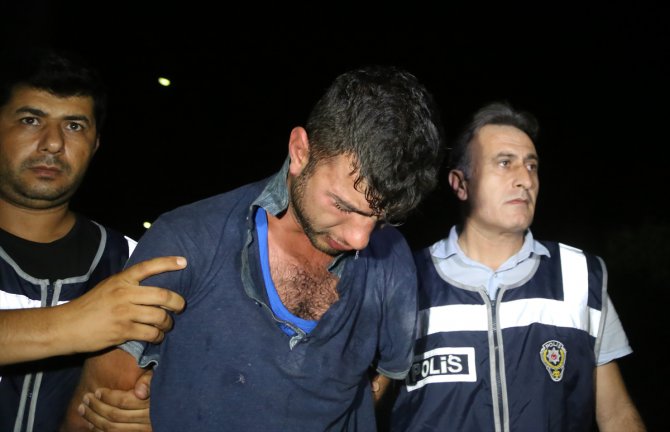 Adana'da bıçaklı saldırı: 3 yaralı
