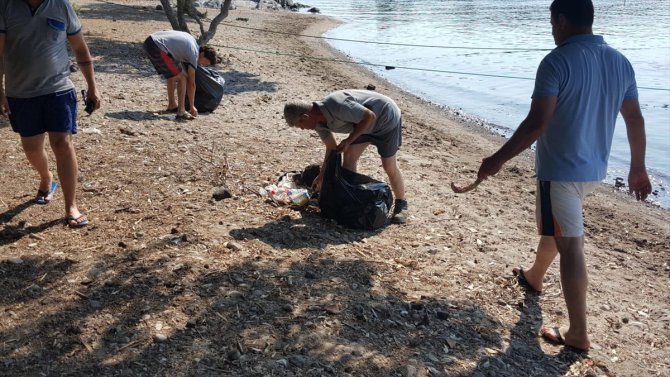 Bodrum'da kıyı temizliği etkinliği
