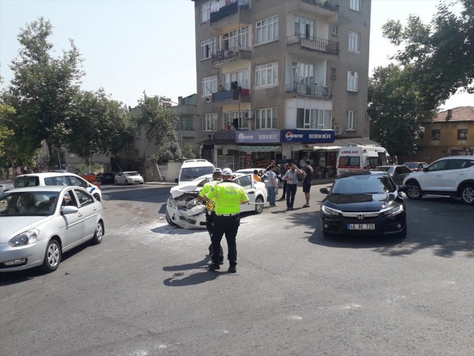 Kahramanmaraş'ta zincirleme trafik kazası: 13 yaralı