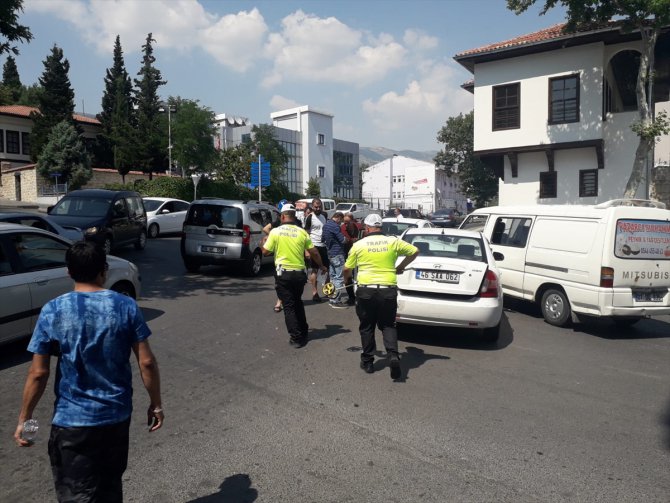 Kahramanmaraş'ta zincirleme trafik kazası: 13 yaralı