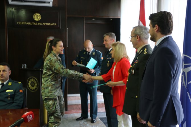 Kuzey Makedonya'nın askeri personeline Türkçe sertifika