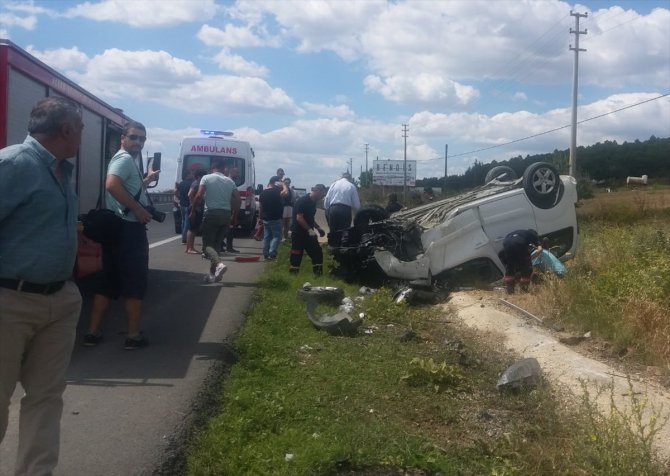 Edirne'de trafik kazaları: 5 yaralı