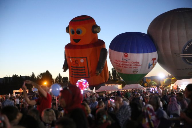Uluslararası Kapadokya Sıcak Hava Balon Festivali başladı