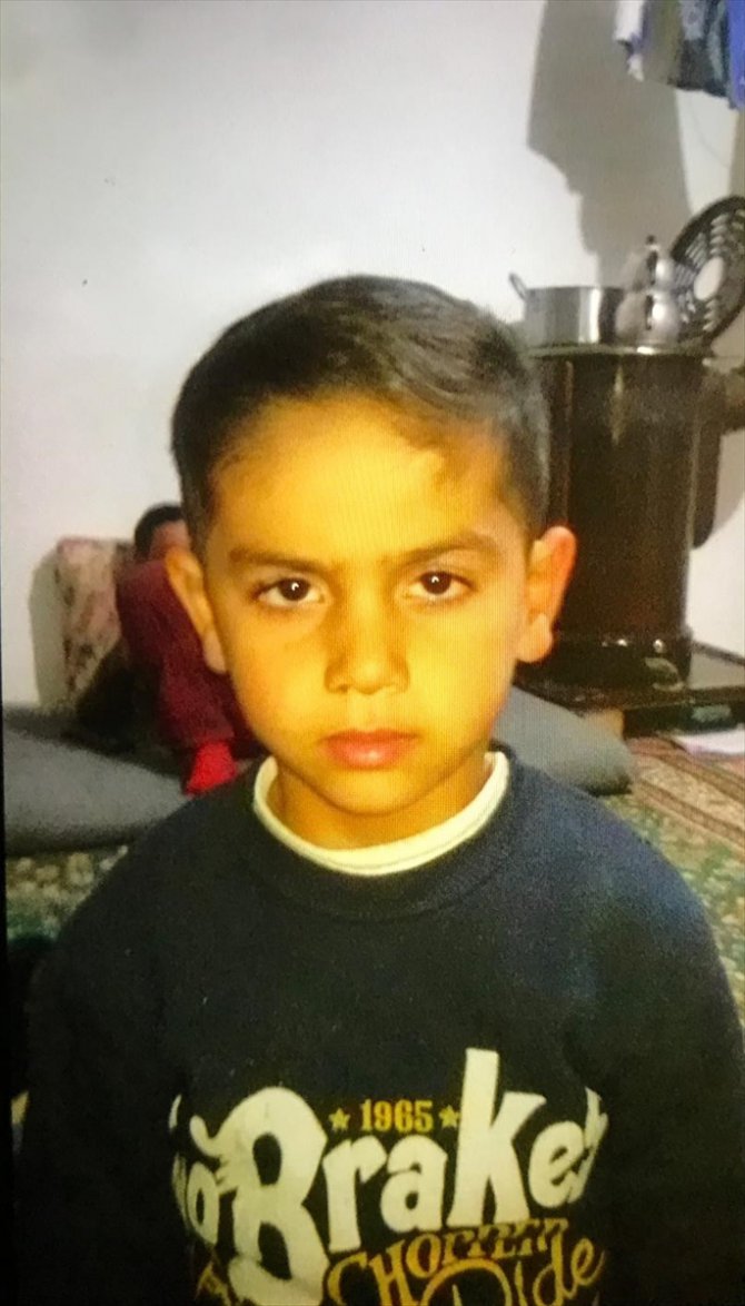 Kanalizasyon kuyusuna düşen Suriyeli çocuğun cesedi bulundu