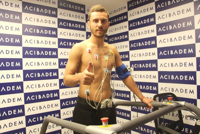 Sivasspor'da 4 futbolcu sağlık kontrolünden geçirildi