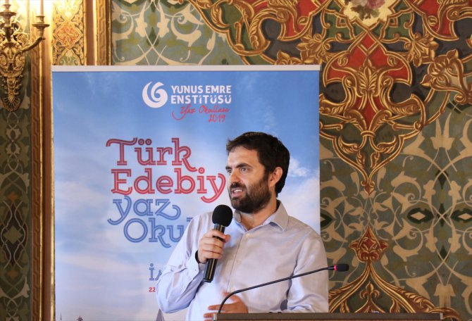 Türk Edebiyatı Yaz Okulu "Edebiyat ve Hayat" semineri