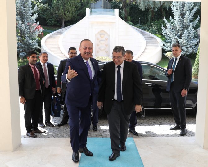 Dışişleri Bakanı Çavuşoğlu Malezyalı mevkidaşı Abdullah ile görüştü