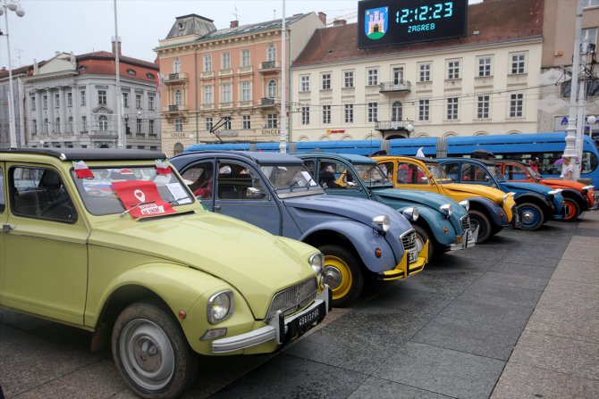 Binlerce klasik otomobil tutkunu Hırvatistan'da buluştu