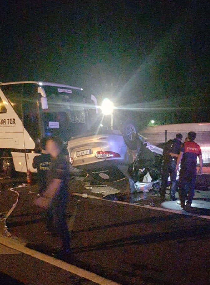 Yalova'da trafik kazası: 1 ölü, 1 yaralı