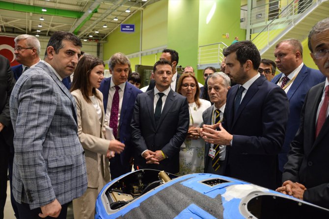 Ukrayna Cumhurbaşkanı'ndan Baykar tesisine ziyaret
