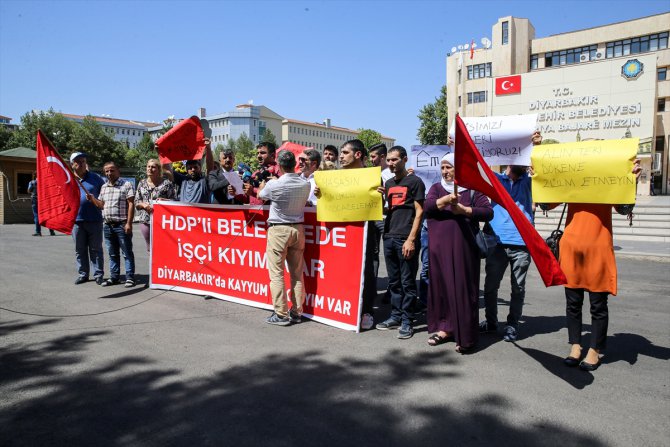 HDP'li belediyelerin işten çıkardığı işçilerden protesto