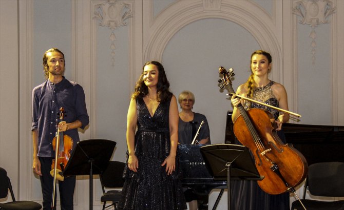 Rusya'da Türk besteleri seslendirildi