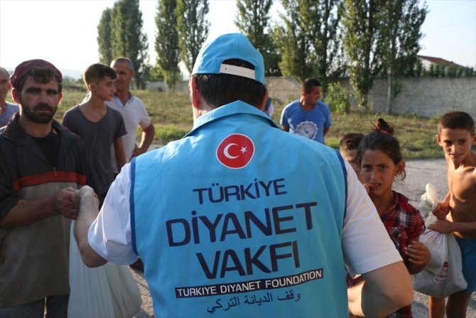 Türkiye Diyanet Vakfından Arnavutluk'ta kurban yardımı