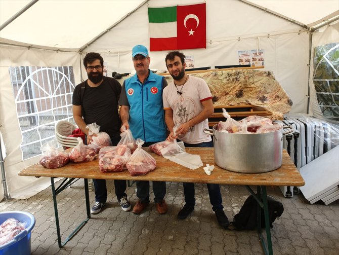 Türkiye Diyanet Vakfından İtalya’da kurban eti dağıtımı