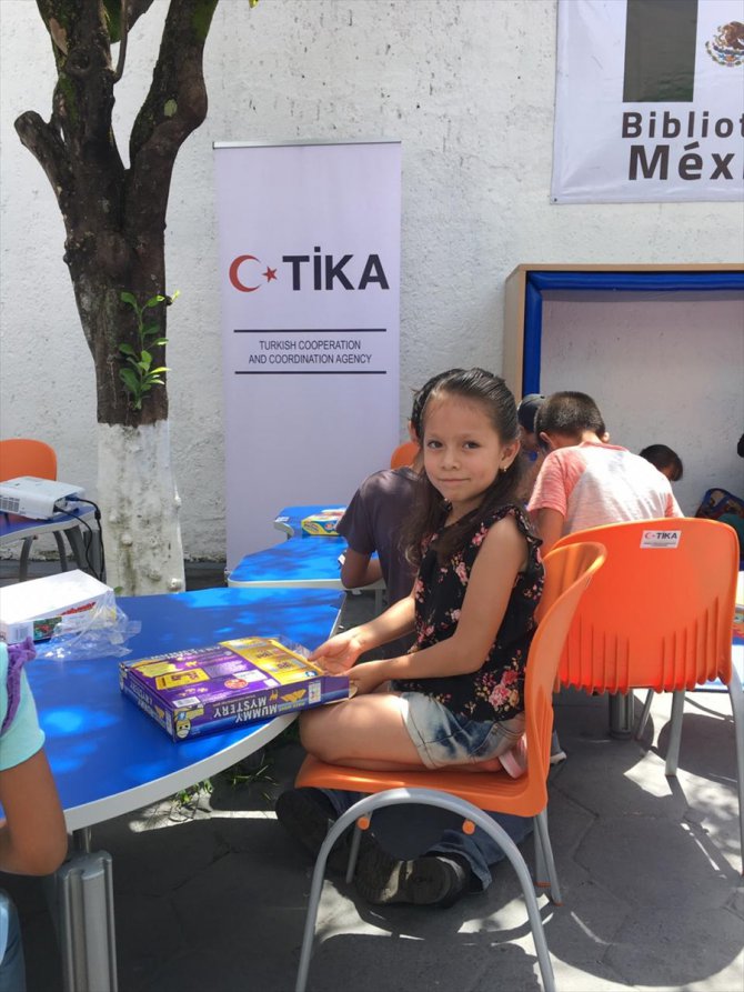 TİKA'dan Meksika'ya "Dostluk Kütüphanesi"