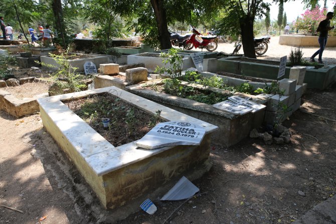 Reyhanlı'da bazı mezarlar tahrip edildi