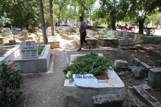 Reyhanlı'da bazı mezarlar tahrip edildi