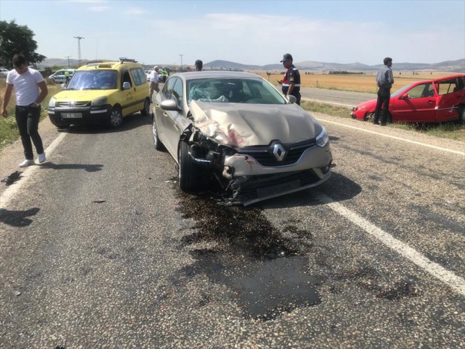Kırşehir'de trafik kazası: 7 yaralı