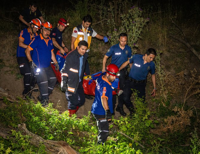 Ankara'da uçurumdan yuvarlanan engelli kurtarıldı