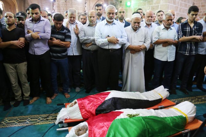 Gazze'de hayatını kaybeden polisler son yolculuğuna uğurlandı