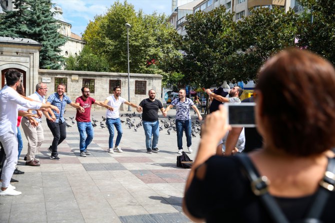 İstanbullular "flash mob" etkinliğinde buluştu