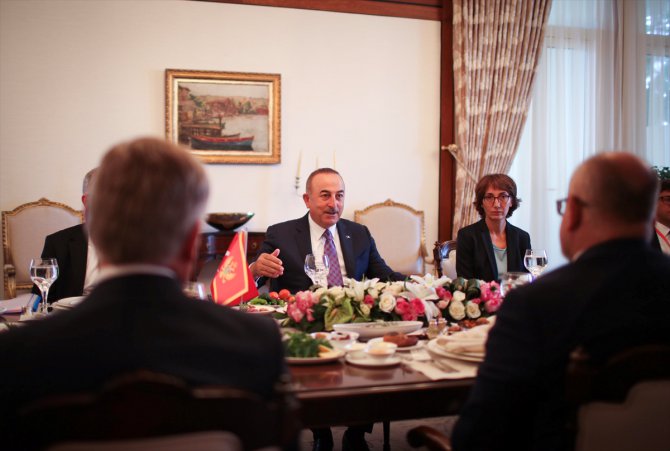 Çavuşoğlu-Darmanovic ortak basın toplantısı