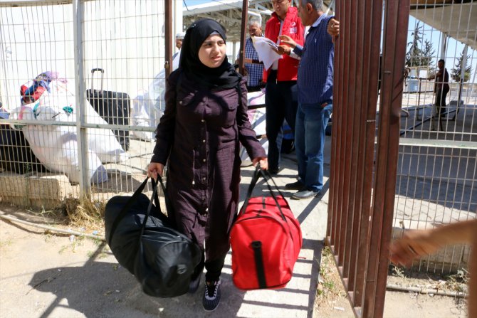 Suriyelilerin ülkelerine dönüşü sürüyor