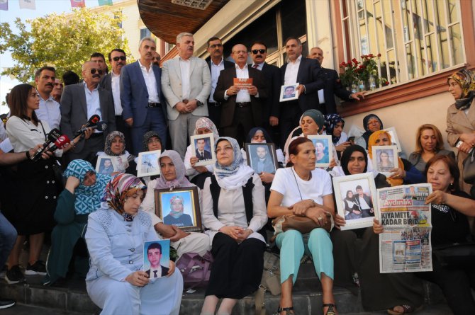 Kanaat önderlerinden Diyarbakır annelerine destek