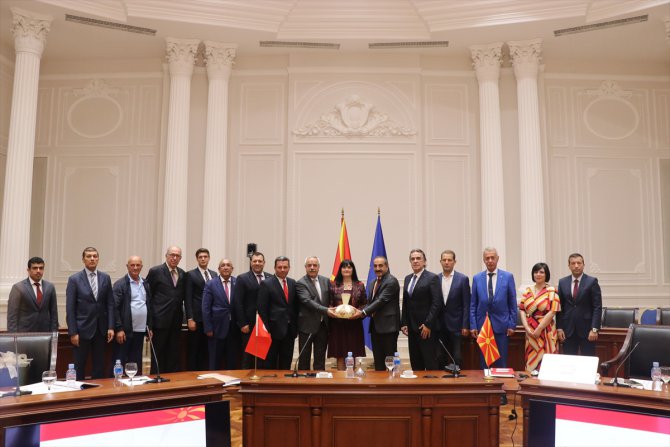 Kuzey Makedonyalı bakanlar Türk heyetini kabul etti