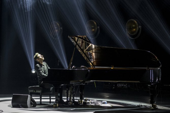 "En hızlı piyanist" İstanbul'da konser verdi