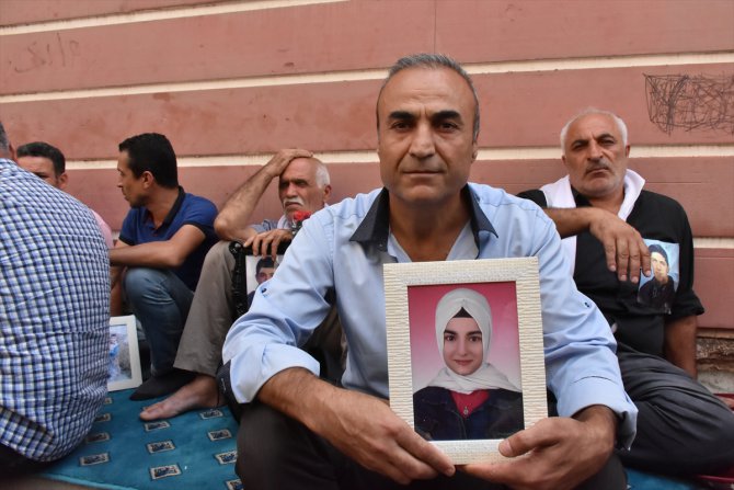 "Kızımın Kobani'ye götürüldüğünden şüpheleniyorum"