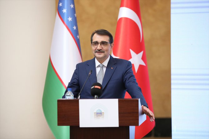 "Zamanını Aşan Medeniyet: Özbekistan Sergi ve Paneli"