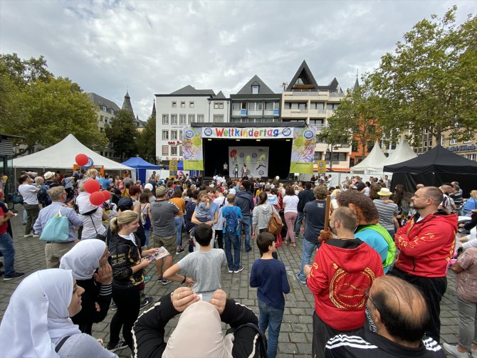 Almanya'daki "Dünya Çocuk Günü"ne Türkler renk kattı