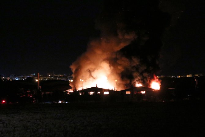 Kırklareli'nde tekstil fabrikasında yangın