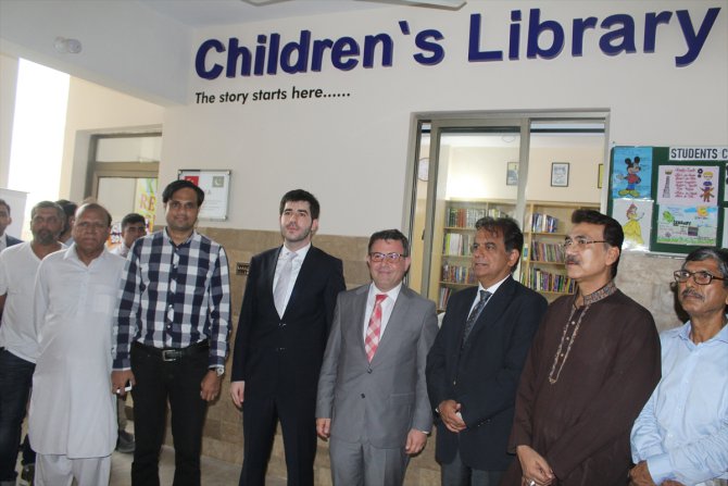 TİKA Pakistan'da 5 bin kitaplık çocuk kütüphanesi açtı