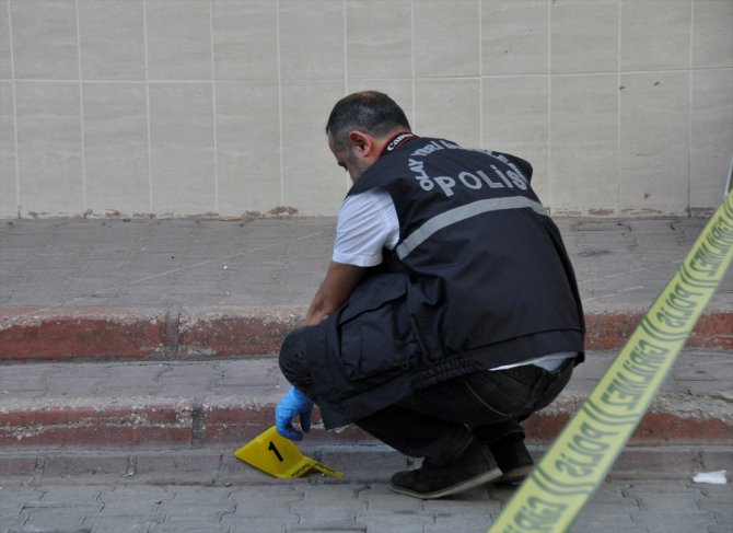 Adana'da akrabalar arasında silahlı kavga: 1 ölü