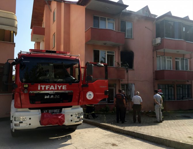 Kocaeli'de evde patlama: 2 ölü, 1 yaralı
