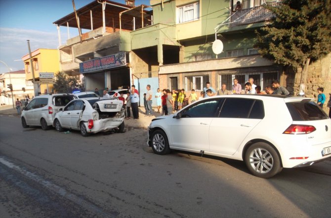 Gaziantep'te zincirleme trafik kazası: 2 yaralı