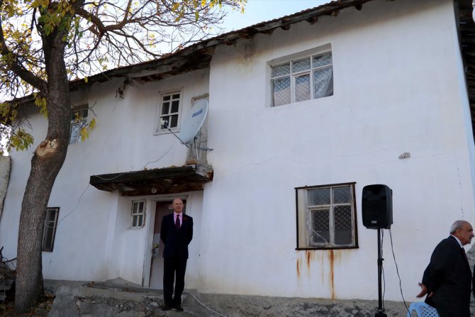 Büyükelçi Dominick Chilcott, İngiltere Başbakanı Boris Johnson'ın dedelerinin memleketi Kalfat köyünü ziyaret etti