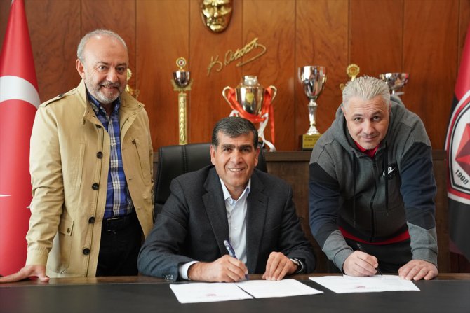 Gaziantep FK'de Sumudica'nın sözleşmesi uzatıldı