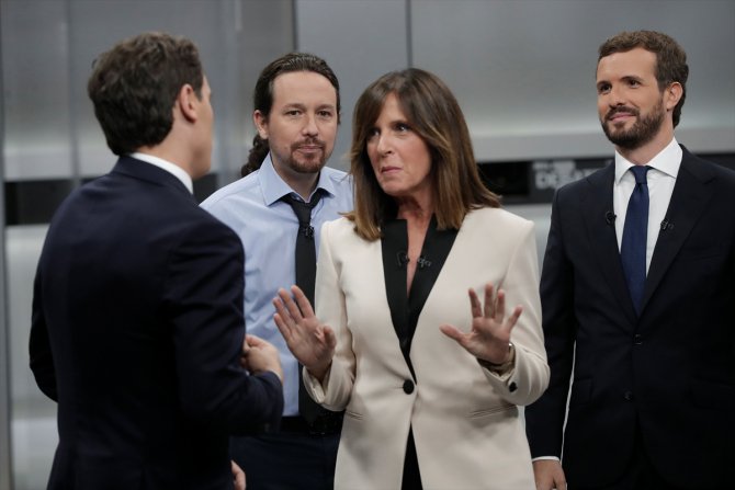 İspanya'da başbakan adayları televizyon tartışmasına katıldı