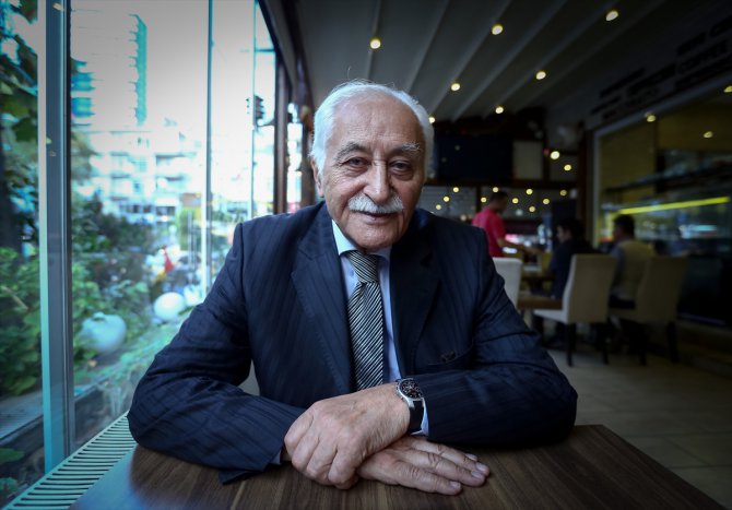 RÖPORTAJ - Yavuz Bülent Bakiler: "Gerçek şair ve yazar sokakta olmalı"