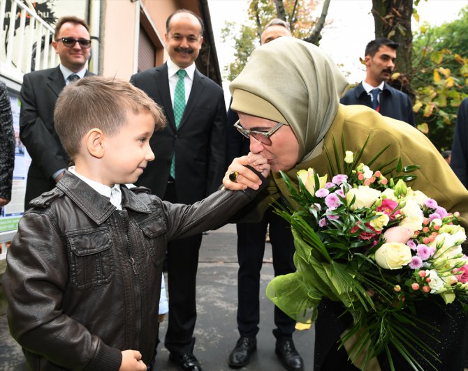 Emine Erdoğan, Macaristan'da anaokulu açtı