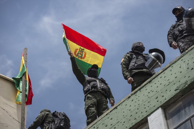 Bolivya'da muhalefet, seçimin galibi Morales'in "diyalog" çağrısını reddetti