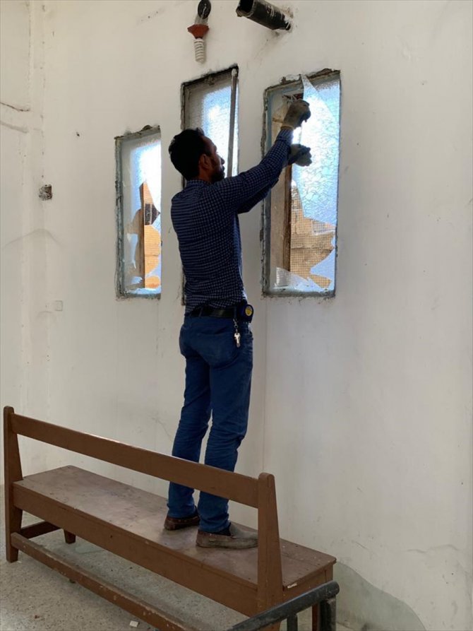 Teröristlerin zarar verdiği Tel Abyad’daki Ermeni Kilisesi onarılıyor