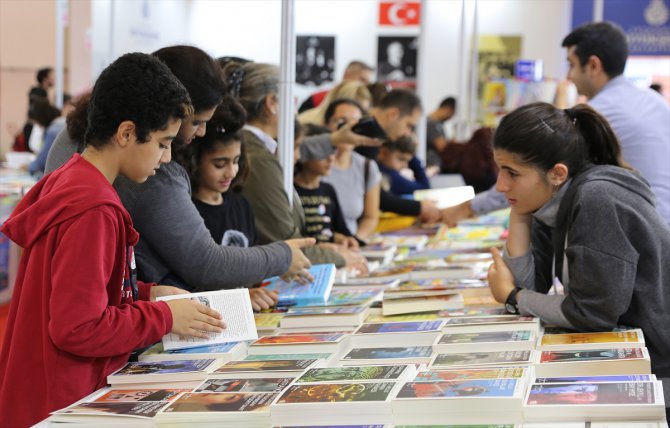"38. Uluslararası İstanbul Kitap Fuarı" sona erdi