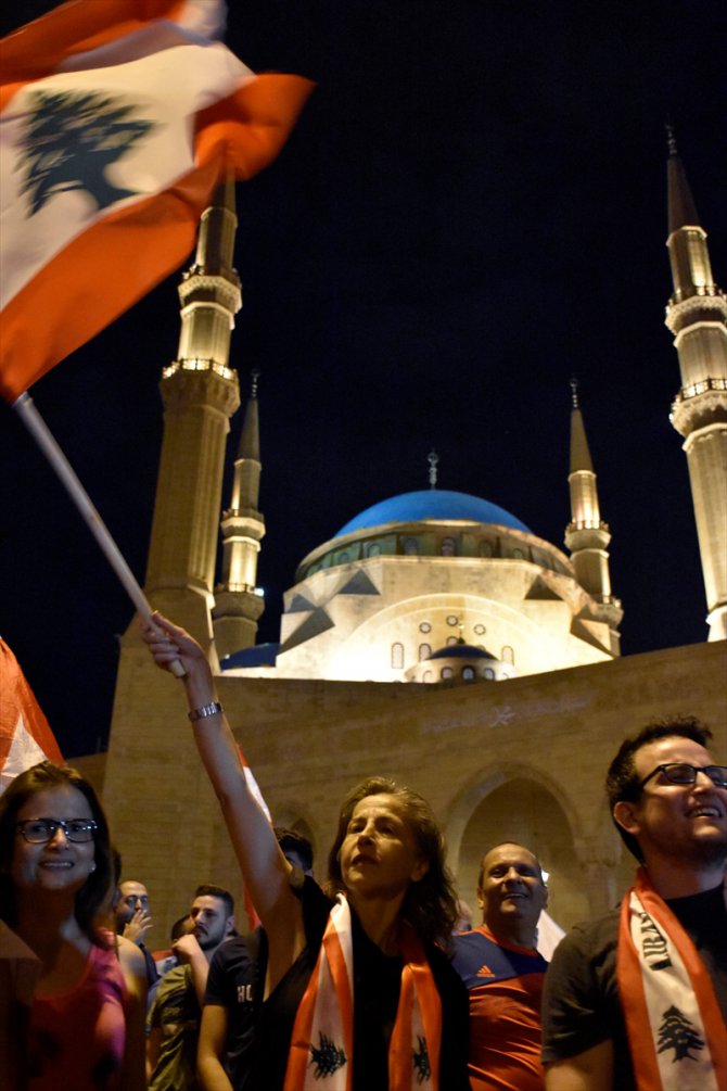 Lübnan'da gösteriler 25'inci gününde devam ediyor